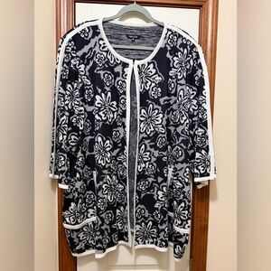 Exclusively for Misook floral knit fly-away jacket 3/4 sleeve dark Navy/white 3X
